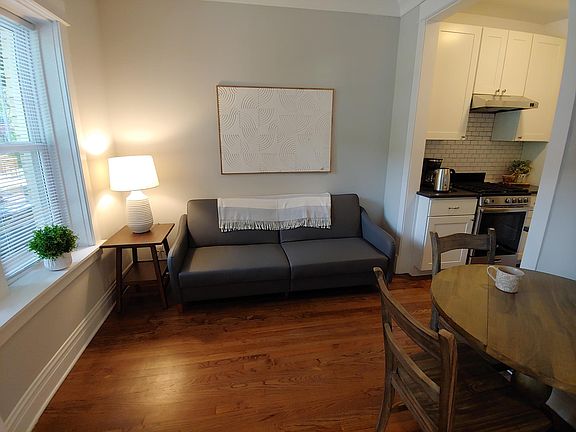 2nd image of 2616 W Leland Ave APT 2