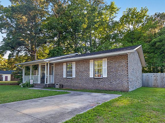 5th image of 216 Azalea Ct