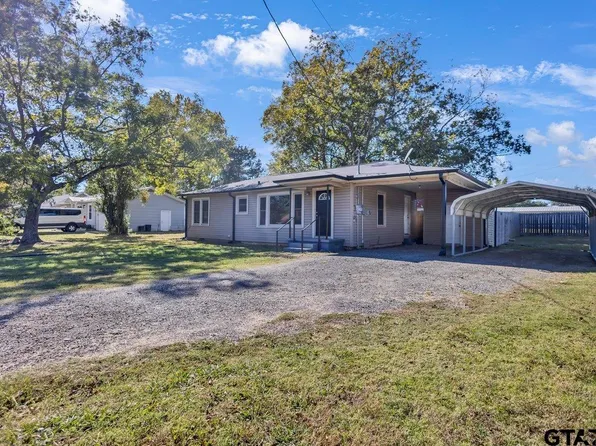 199 N Oak St, Van, TX 75790