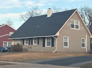 34 Buckingham Dr, Willingboro, NJ 08046