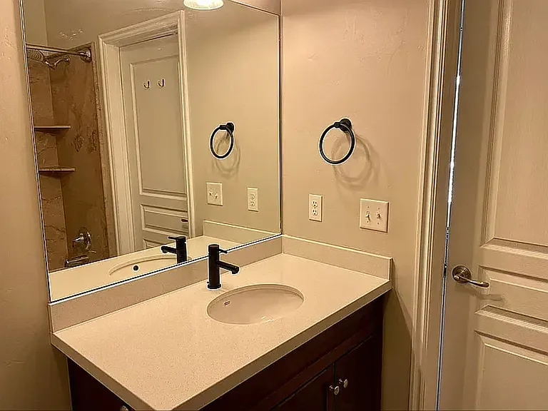 170 E Belmont Ave #9 — Photo 15