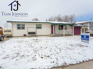 121 Jonquil St, Casper, WY 82604