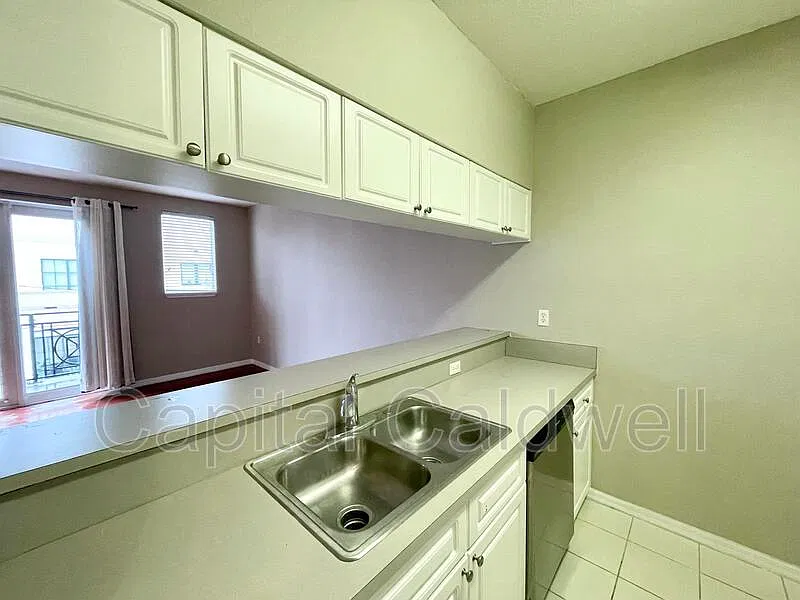 2 bed, 2.0 bath, 1160 sqft, $2,200 — Photo 3