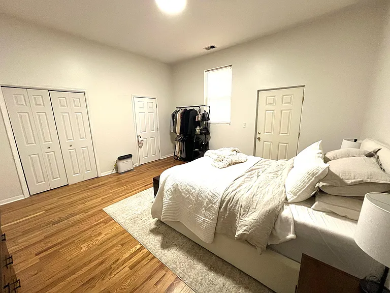 1340 N Dean St #1 — Photo 18