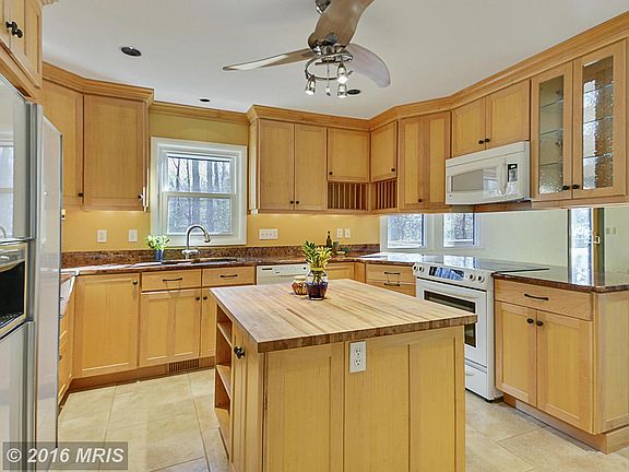 2nd image of 1275 Lavall Dr