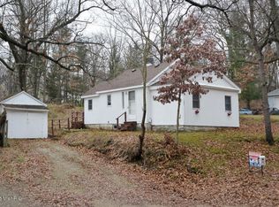 46 Whitcomb St, Kalamazoo, MI 49001