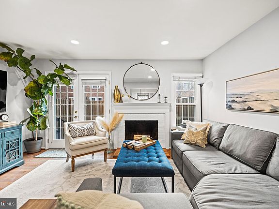 4th image of 2512 S Arlington Mill Dr E #5