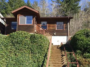 364 N 8th St, Coos Bay, OR