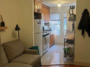 239 N 5th St #1F, Brooklyn, NY 11211