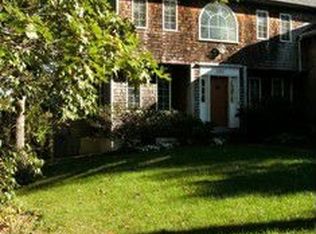 292 N Dennis Rd, Yarmouth Port, MA 02675