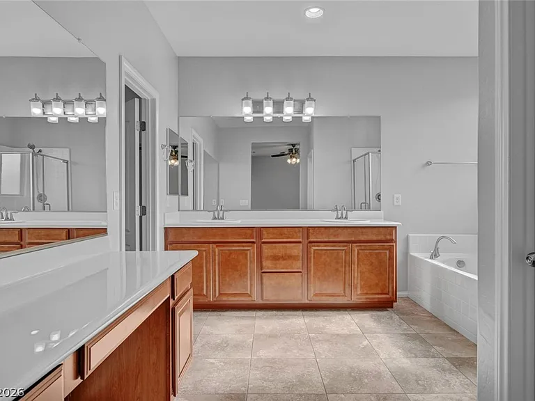 10735 Centerville Bay Ct — Photo 37