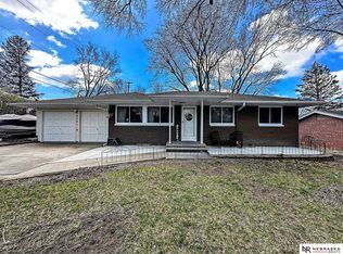 2561 Woods Blvd, Lincoln, NE 68502
