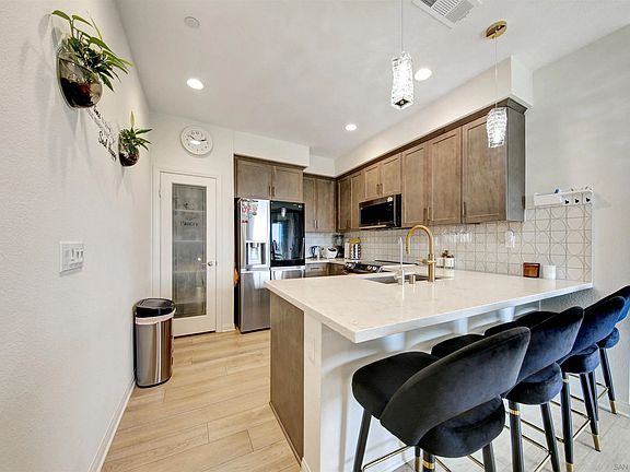 4th image of 2708 Juniper Berry St