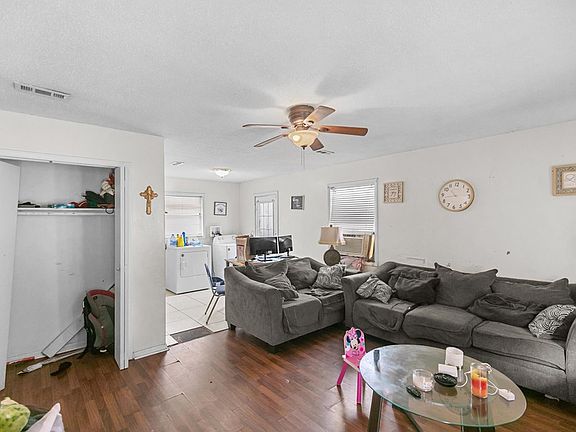 2nd image of 158 Belcher Ave