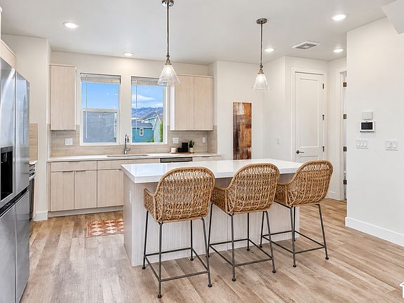 4th image of 11186 S Kitty Hawk Rd #308