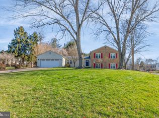 9711 Cinnamon Creek Dr, Vienna, VA 22182