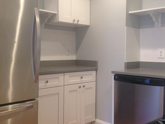 3rd image of 404 S Veitch St