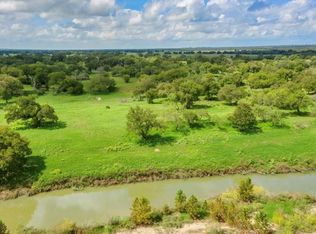 638 Vintners Way, Fredericksburg, TX 78624