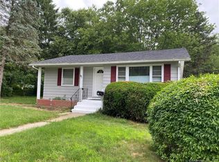 91 Quarry St, Willimantic, CT 06226