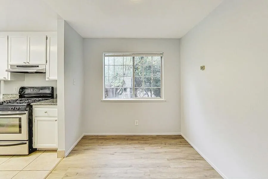 Bright Oasis, 3bd/1ba Apartment. — Photo 4