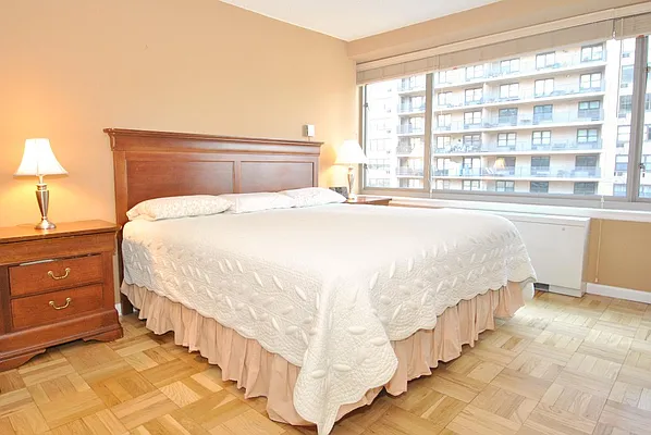 Sold by Real Direct | media 22