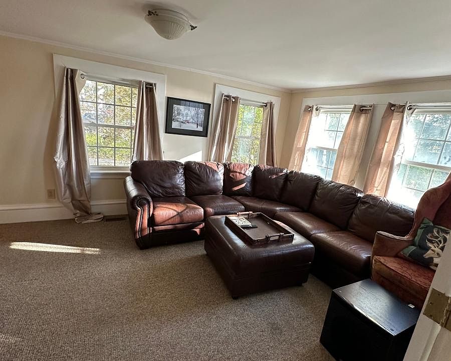 2 Oxford St, Fairhaven, MA 02719 Zillow