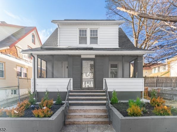 854 E 24th St, Paterson City, NJ 07513