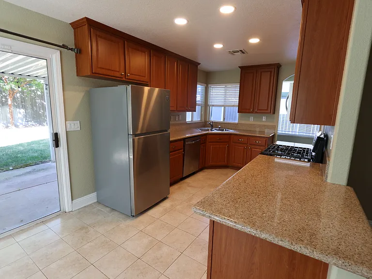 10141 Sheffield Oak Way — Photo 5