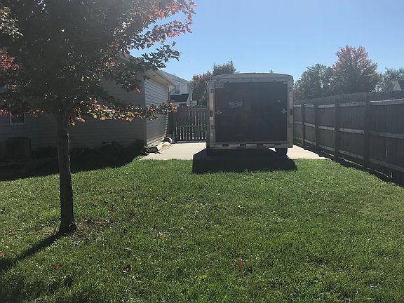 5th image of 864 Karen Dr