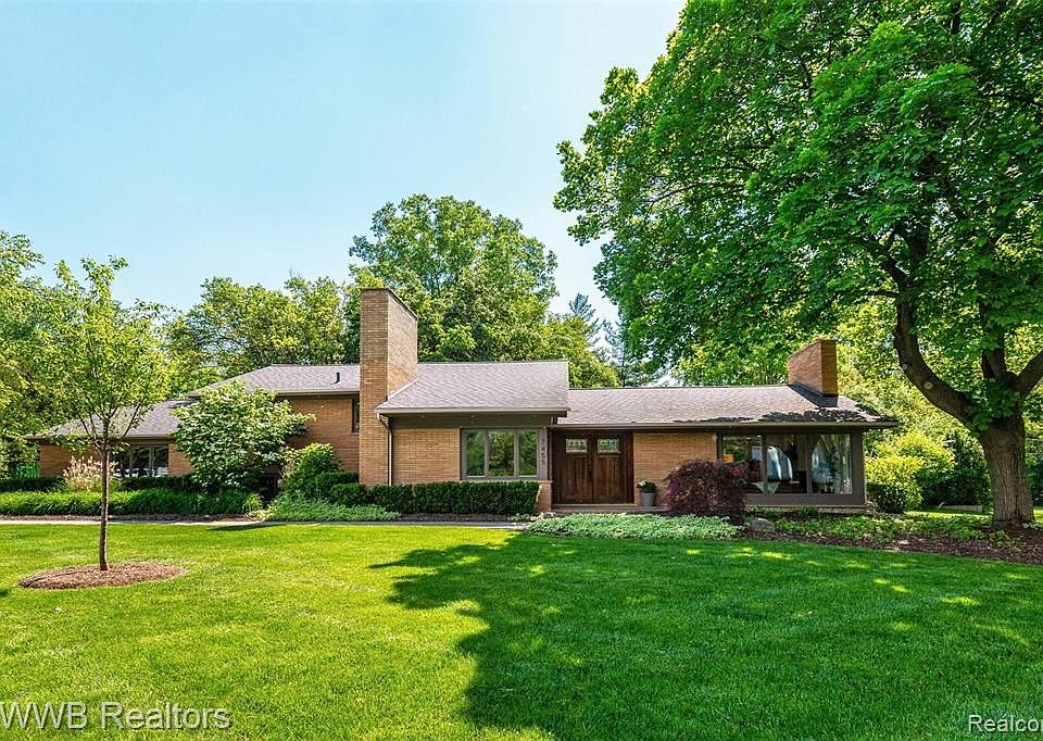 1st image of 7455 Parkstone Ln