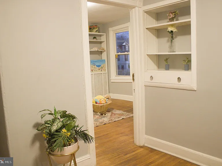 936 Carteret Ave — Photo 17