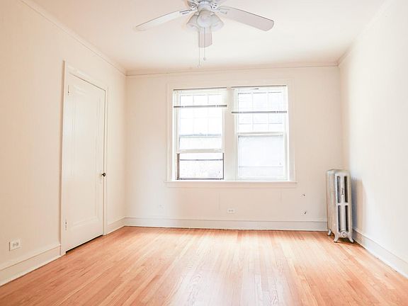 3rd image of 4907 N Glenwood Ave APT 1B