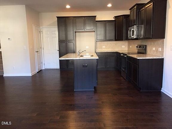 5th image of 1323 Lakestone Village Ln