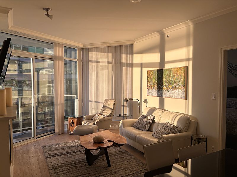 North Vancouver Apartment for rent - 2 Bedrooms — photo 5