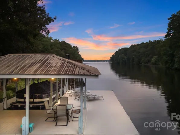 22947 Lake Tillery Rd, Albemarle, NC 28001