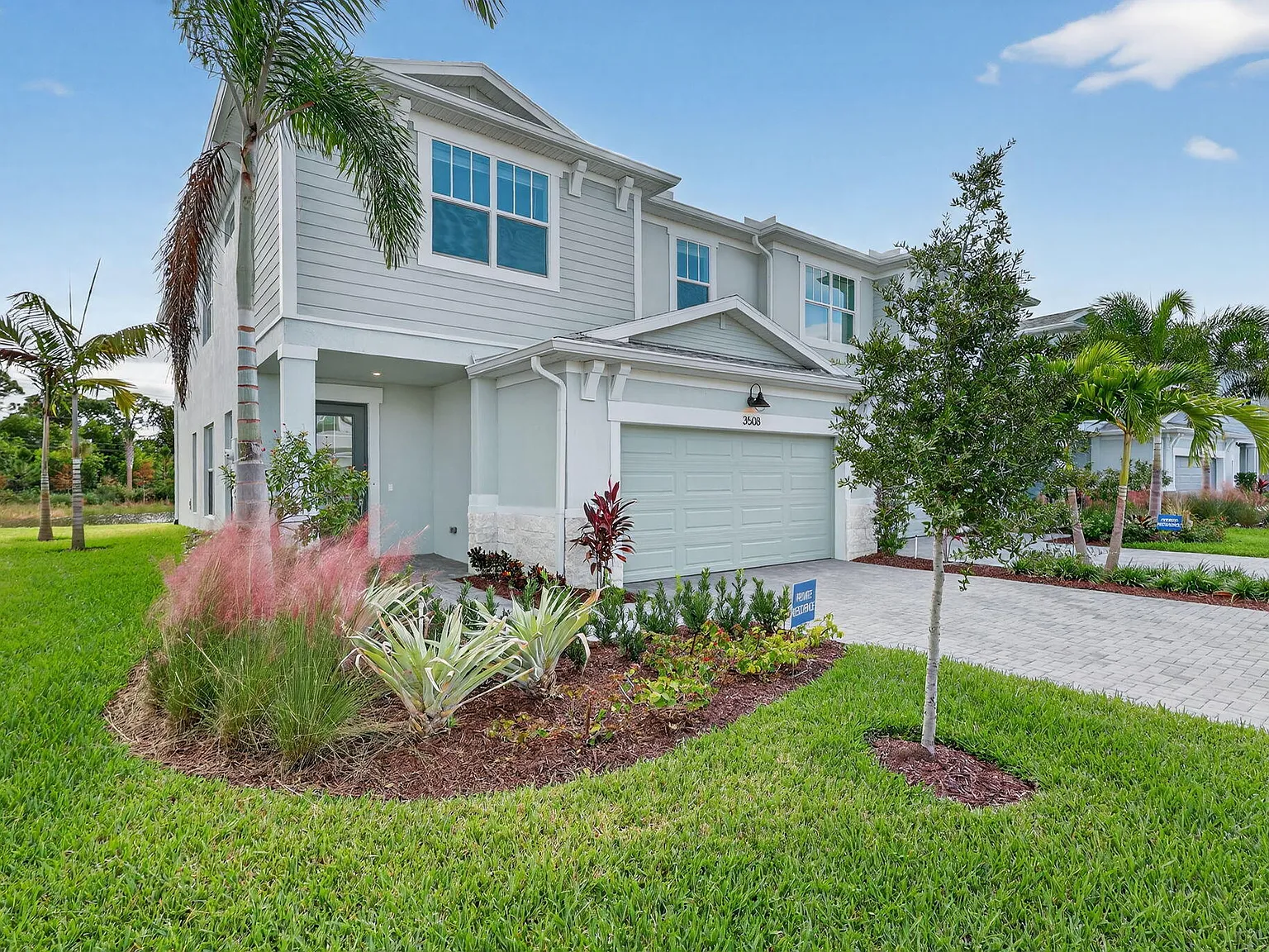 3 bed, 2.5 bath, 2537 sqft, $3,450 — Photo 2