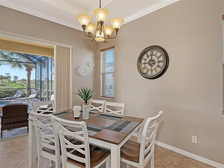 121 Savona Way — Photo 10