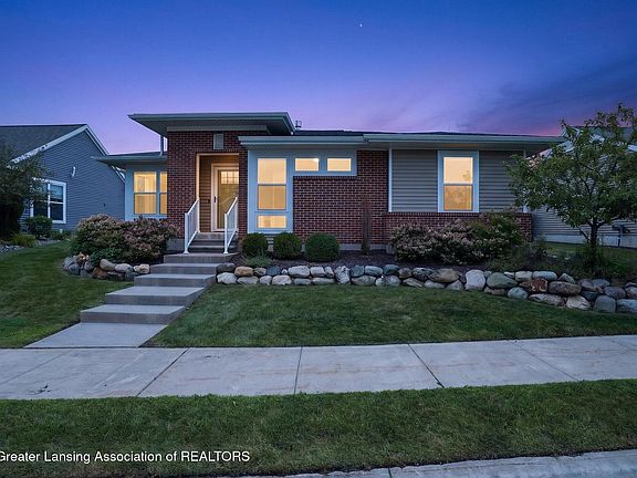 2nd image of 3268 Hamlet Cir