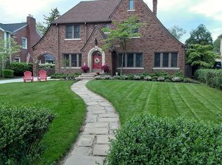 564 Washington Rd, Grosse Pointe, MI 48230