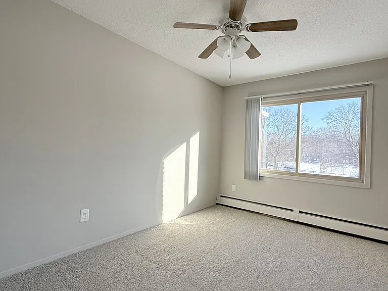 Parkview Apartments — Photo 23