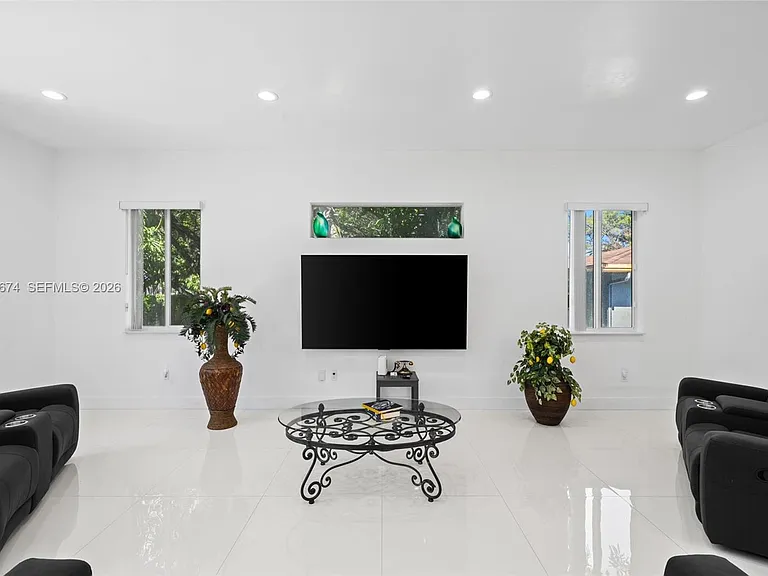 2962 NW 10th Ct — Photo 23