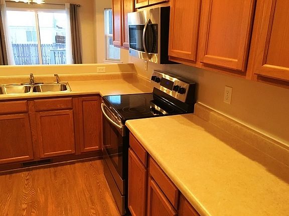 3rd image of 1417 Arnold St