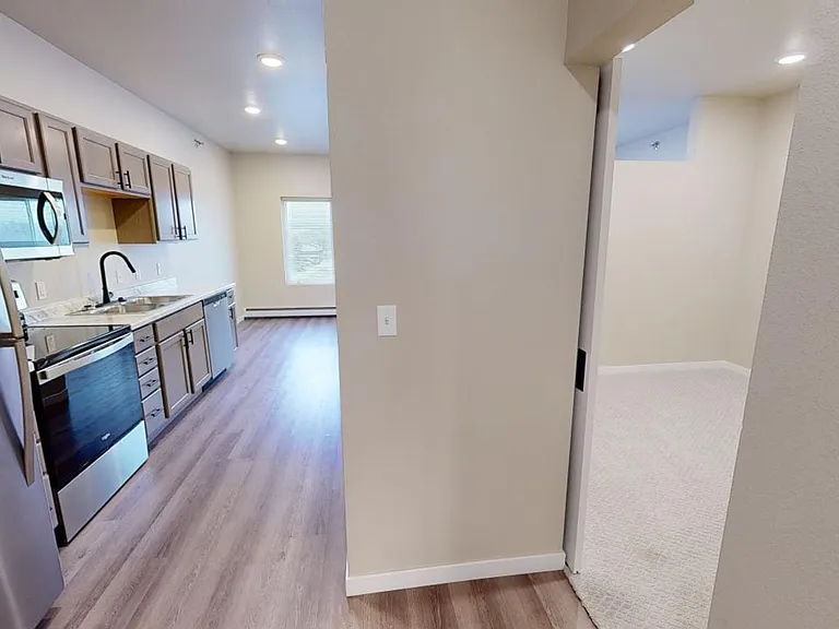 The Plains Apartments — Photo 11