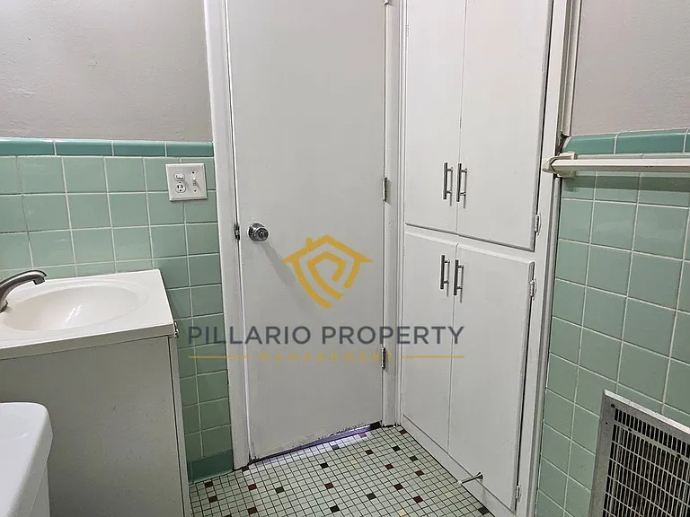 1424 Campbell Ave — Photo 21