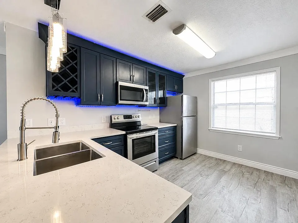 119 Casa Pl #121-2