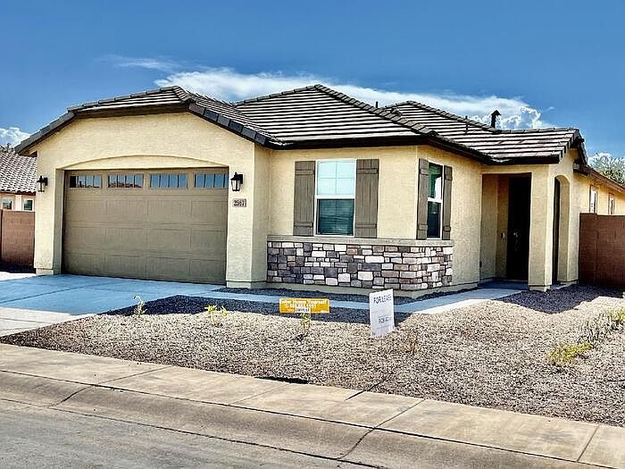 1st image of 2567 N Casa Grande Ave