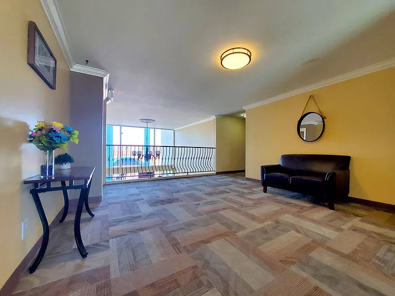 Villa Mesa Apartments — Photo 20