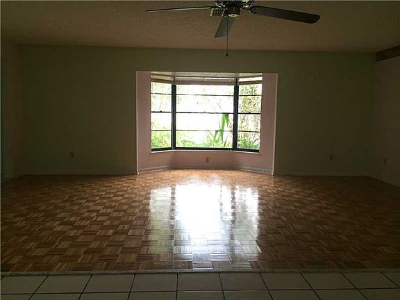 4th image of 274 Joy Haven Dr