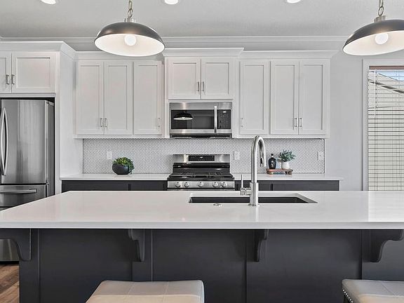 4th image of 20854 W 190th Pl
