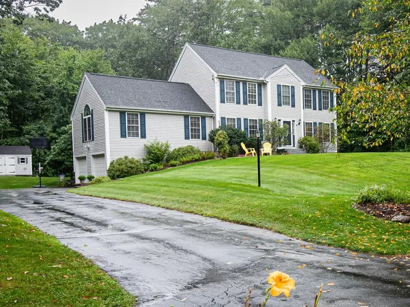 18 Ginaco Road, Epping, NH 03042